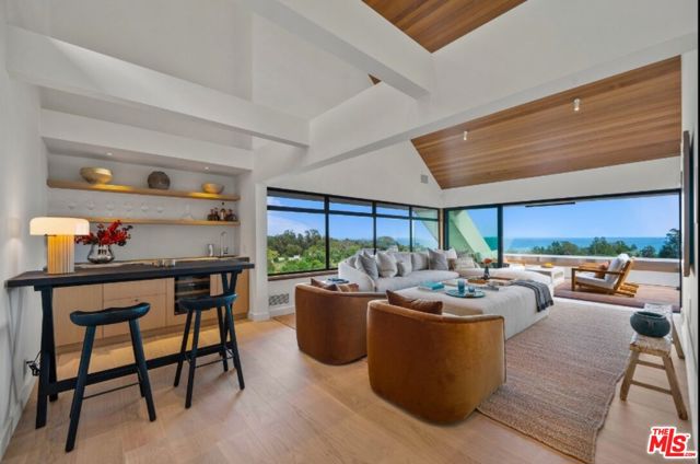 Drew Fenton | 27553 Pacific Coast Highway Malibu CA | MLS: 7493798