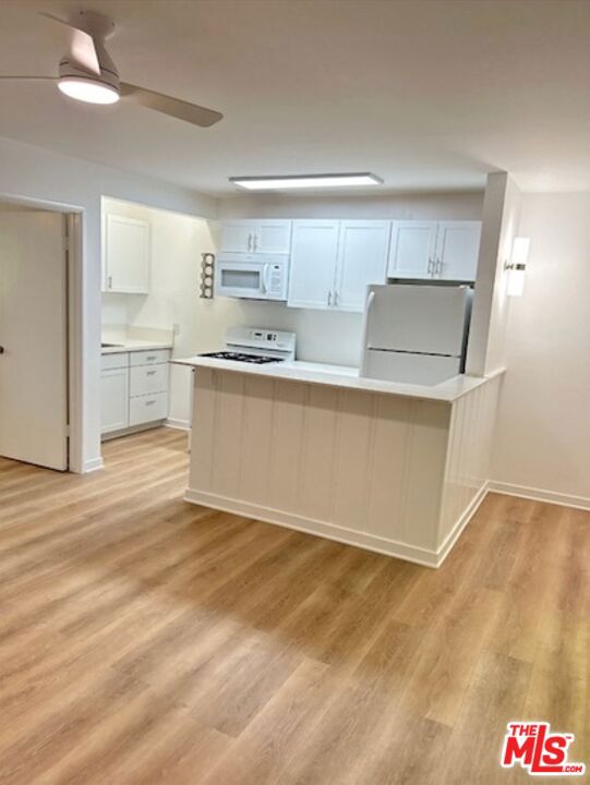 1453 S Westgate Avenue, Los Angeles CA: https://media.crmls.org/mediaz/ac9840e5-df43-435d-86e0-d97b3260e82d.jpg
