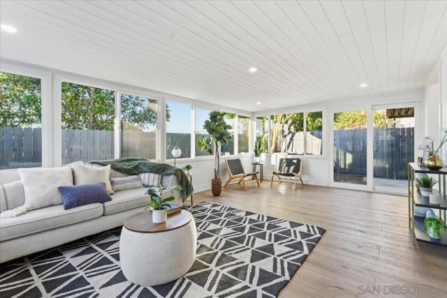 3650 Mount Acadia Blvd, San Diego CA: https://media.crmls.org/mediaz/ac98485e-fce0-42c7-8b12-c24e2cfb0b75.jpg