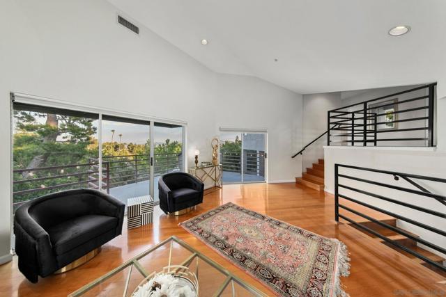 10164 Vivera Dr, La Mesa CA: https://media.crmls.org/mediaz/ac990162-da55-433c-9bf9-1158bdeb513c.jpg