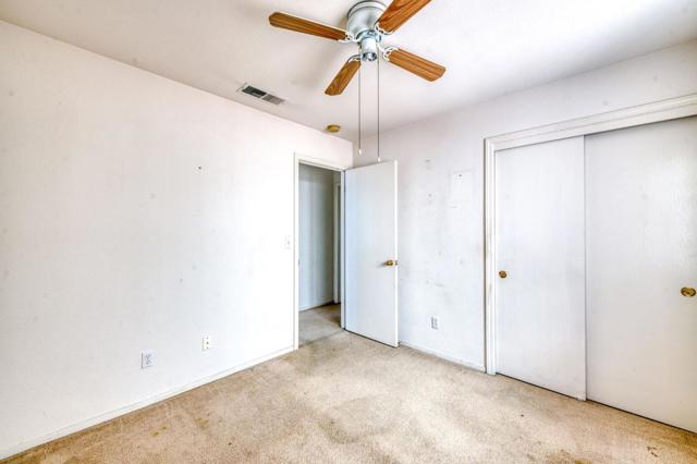 2670 N Katy Avenue, Fresno CA: https://media.crmls.org/mediaz/ac993135-c9d2-4569-9b0c-51f3f628b061.jpg