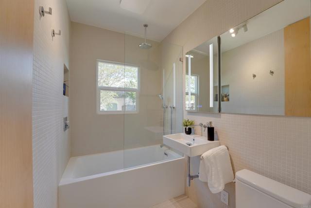 Detail Gallery Image 27 of 39 For 4928 Monroe Ave, San Diego,  CA 92115 - 2 Beds | 2 Baths