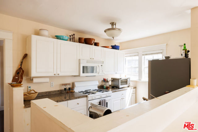 5009 Stratford Road photo 6