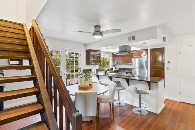 2362 Altisma Way, Carlsbad CA: https://media.crmls.org/mediaz/ac9c6710-d9db-4e66-a160-a6ed41d1e956.jpg