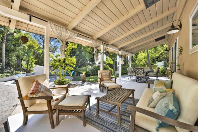 9399 Carmichael Drive, La Mesa CA: https://media.crmls.org/mediaz/ac9c6920-84d4-4a9a-885b-b9f7f6a61348.jpg