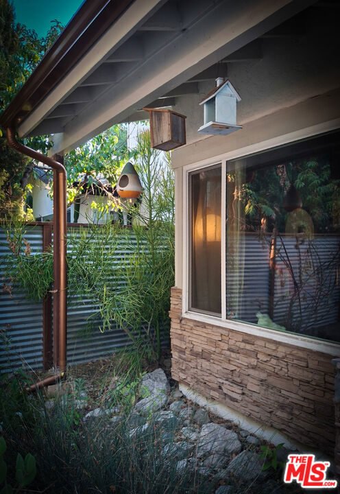 1519 Sunset Avenue, Pasadena CA: https://media.crmls.org/mediaz/ac9d595e-15b0-4c08-ae6b-347d7454648f.jpg