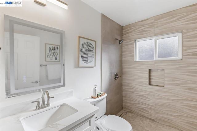 Image 21 of 46 For 4519 Edwards Ln