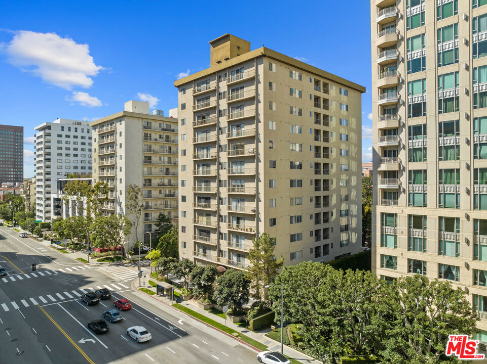 10747 Wilshire Boulevard #805