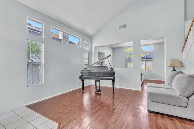 33262 Calle Langarica, Temecula CA: https://media.crmls.org/mediaz/ac9fd675-0688-40ab-a155-b190d15aa7a9.jpg