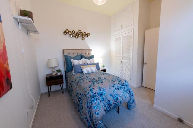 58 Monterey Boulevard, San Francisco CA: https://media.crmls.org/mediaz/aca0167e-21f4-40cb-97c0-3983ed24d450.jpg