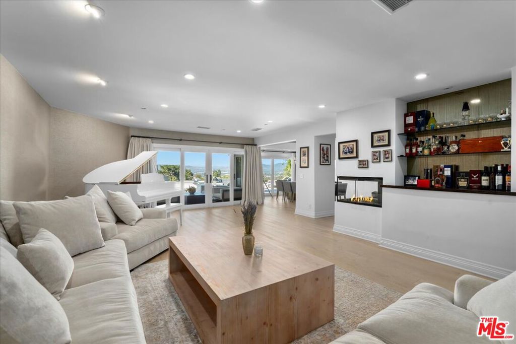 3819 Sherview DriveSherman Oaks img 12