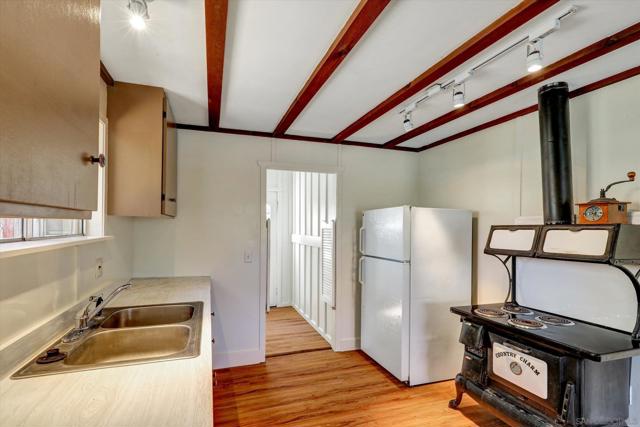 3174 Salton Vista, Julian CA: https://media.crmls.org/mediaz/aca0a0ec-e42a-4229-8275-92dcf992b497.jpg