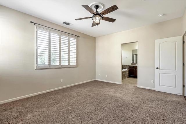 165 W Questa Trail, Tracy CA: https://media.crmls.org/mediaz/aca38692-8a1d-4cb2-a515-6df2a4cb2461.jpg