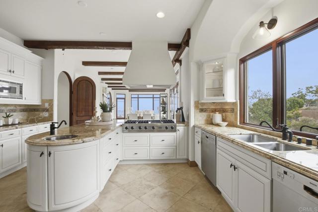 1745 Amalfi Street, La Jolla CA: https://media.crmls.org/mediaz/aca46b00-d9a9-4217-bbaf-45f910ad2141.jpg