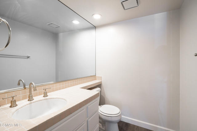 6945 Via Alba, Camarillo CA: https://media.crmls.org/mediaz/aca54bad-5829-4711-a1e2-39e5347092f7.jpg