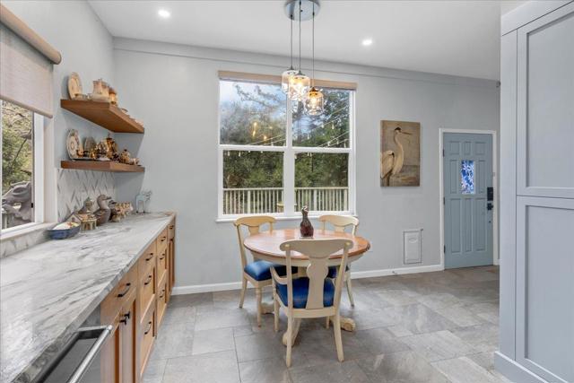1711 Trout Gulch Road, Aptos CA: https://media.crmls.org/mediaz/acaa1265-8677-4fcf-8d1c-4a2812dd61a3.jpg