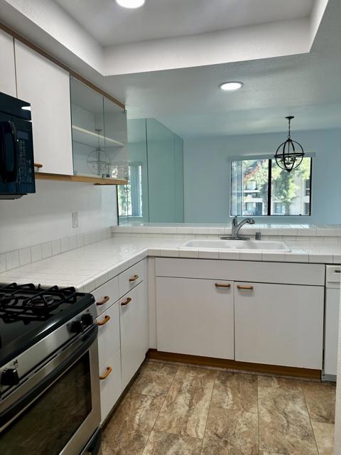 Image 13 of 28 For 35200 Cathedral Canyon  G55