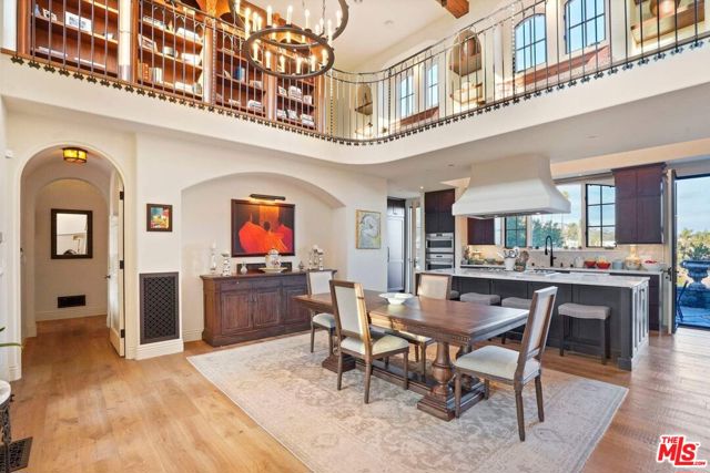 29549 Harvester Road, Malibu CA: https://media.crmls.org/mediaz/acab6471-6d5b-48d9-96a1-5f581ddee05d.jpg
