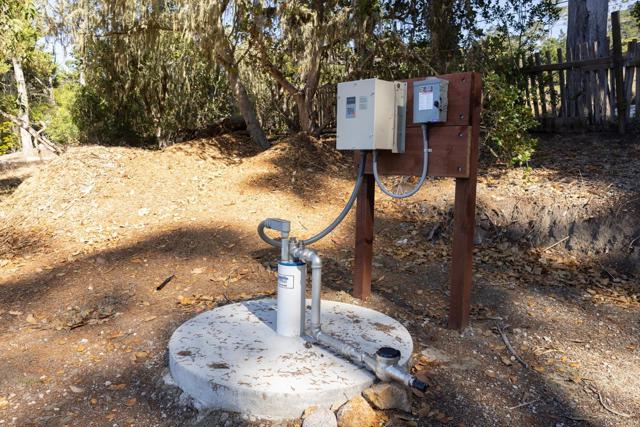 232 Lower Walden Road, Carmel CA: https://media.crmls.org/mediaz/acab72ef-2409-4094-a114-4fefb399042f.jpg