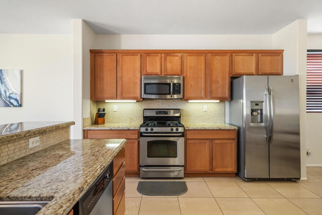 Image 19 of 45 For 84345 Volare Avenue