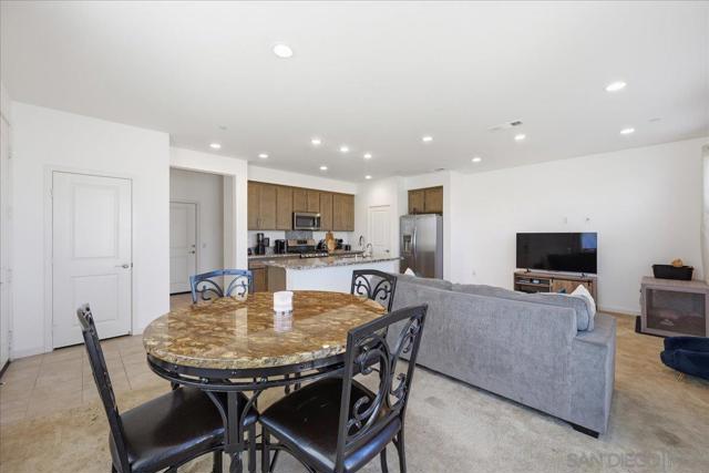 39319 Corvina, Temecula CA: https://media.crmls.org/mediaz/acac1553-79e3-41f2-ab49-f27e91029bda.jpg