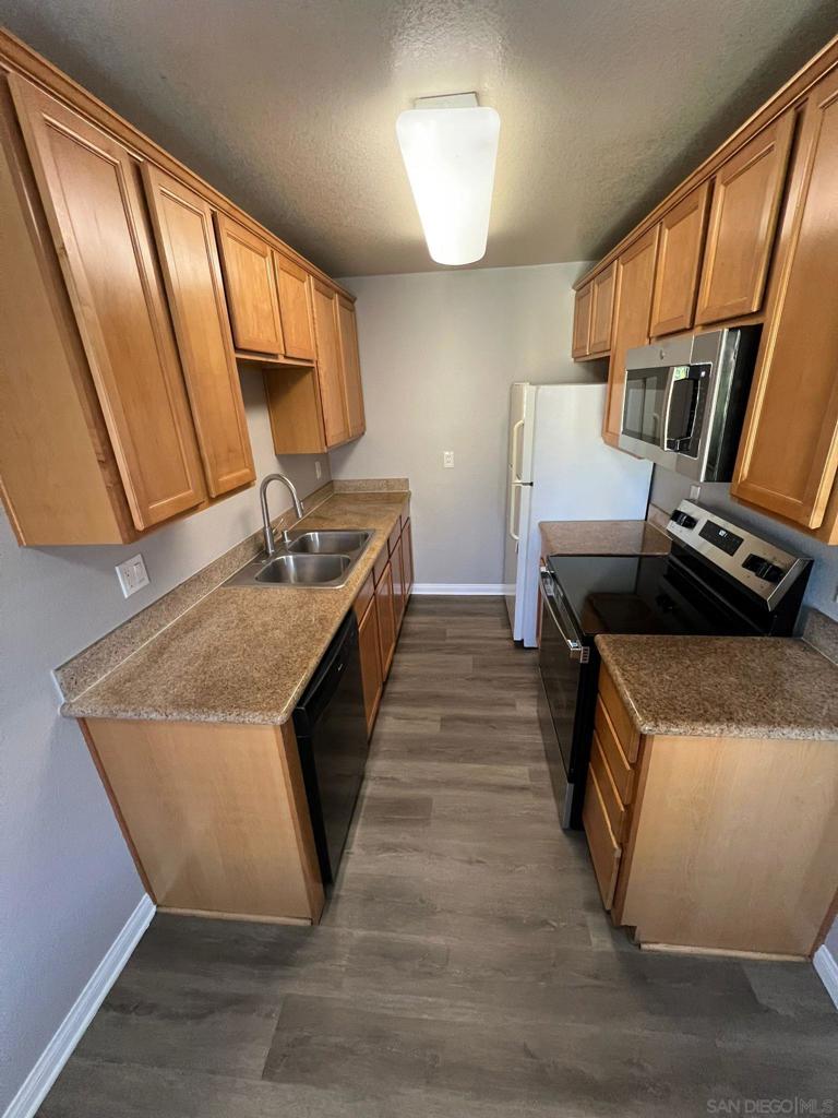 2360 Paseo De Laura - photo 3