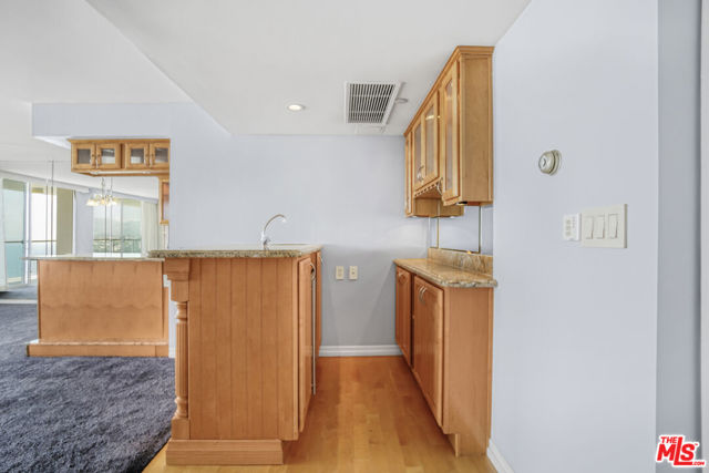 201 Ocean Avenue, 1206P photo 5