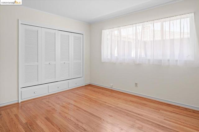 Image 33 of 47 For 59 Anson Way
