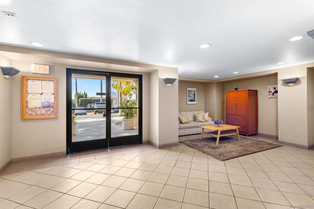 4545 Arizona St, San Diego CA: https://media.crmls.org/mediaz/acad8957-b265-4b8d-9a7d-dd3db6130594.jpg