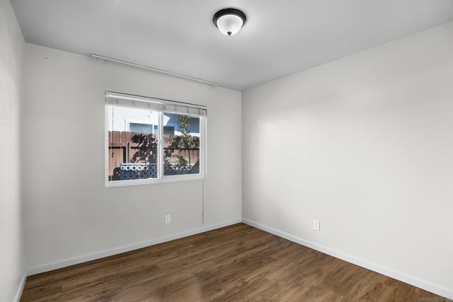 7742 Parma Ln, San Diego CA: https://media.crmls.org/mediaz/acae2987-3dc0-48e3-84dd-ef7efe685379.jpg