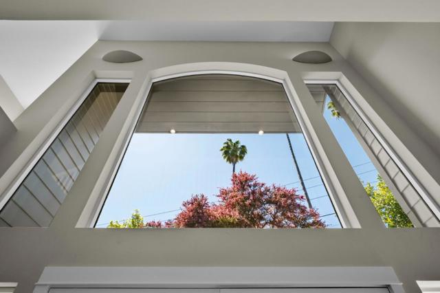 3554 Oak Knoll Drive, Redwood City CA: https://media.crmls.org/mediaz/acaedb97-9791-4cd0-9995-e393f6255182.jpg
