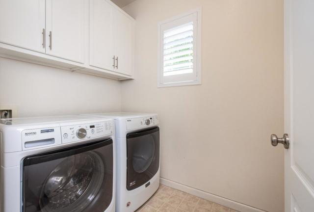 3417 River Shoal Avenue, Sacramento CA: https://media.crmls.org/mediaz/acafa460-4073-4a31-921f-fd955a2d6115.jpg