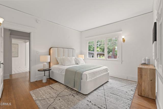 2039 Edgewood Drive, South Pasadena CA: https://media.crmls.org/mediaz/acafcb35-e52e-451b-a132-f35a35589698.jpg