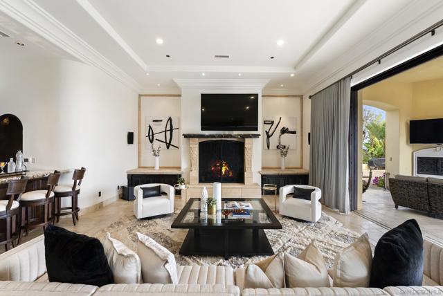 18233 Via Ambiente, Rancho Santa Fe CA: https://media.crmls.org/mediaz/acafcd35-09c2-47ce-9f14-e4f58449234c.jpg