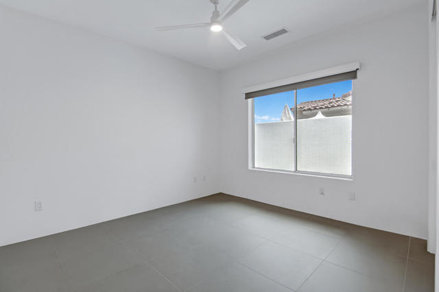78863 Breckenridge Drive, La Quinta CA: https://media.crmls.org/mediaz/acafedb8-ffbf-43c2-8c73-75163bc0b33f.jpg
