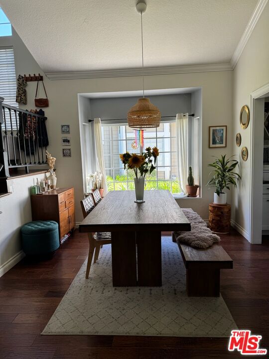 31007 Minute Man Way, Westlake Village CA: https://media.crmls.org/mediaz/acb1528f-cc13-4031-b22a-bdcafdea3edc.jpg