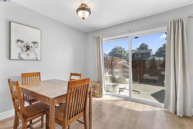 1479 Spring Valley Cmn, Livermore CA: https://media.crmls.org/mediaz/acb156cb-47fc-498c-8386-88632c9dbecd.jpg