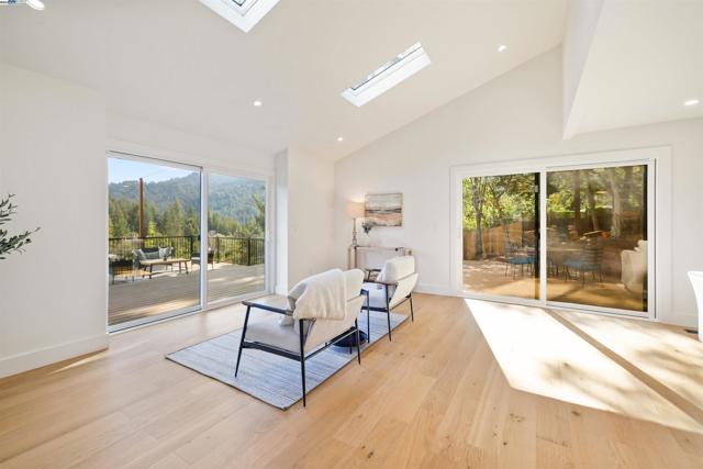 620 Manzanita Ave, Boulder Creek CA: https://media.crmls.org/mediaz/acb26735-50c0-4ae3-86d5-028beacbb760.jpg