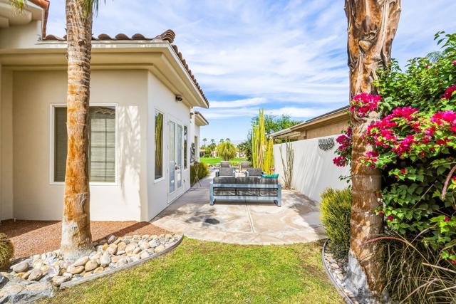 896 Mesa Grande Drive, Palm Desert, CA 92211