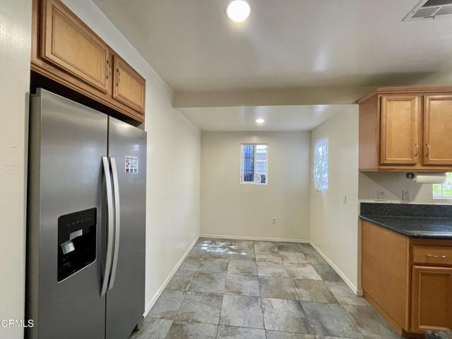 Detail Gallery Image 9 of 21 For 3763 E Green St, Pasadena,  CA  - 3 Beds | 2 Baths