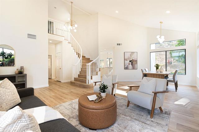 2064 White Birch Dr, Vista CA: https://media.crmls.org/mediaz/acb44c76-3660-4d0c-91ee-784dfc148085.jpg
