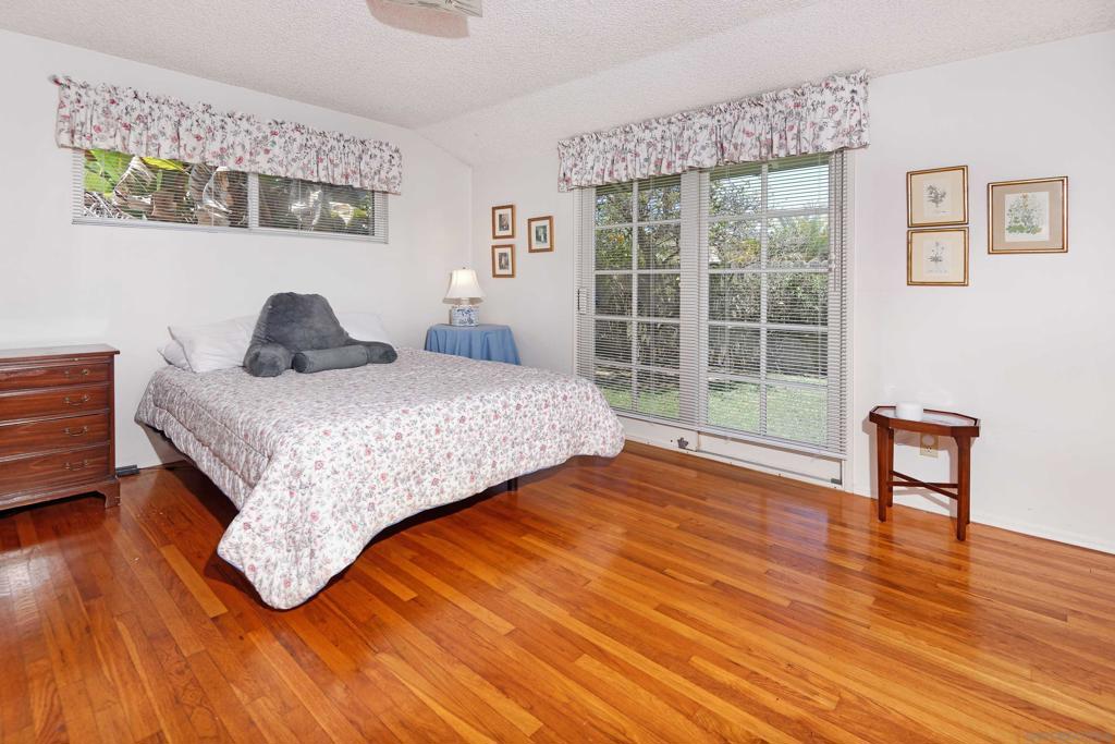 3152 Governor Drive - photo 14