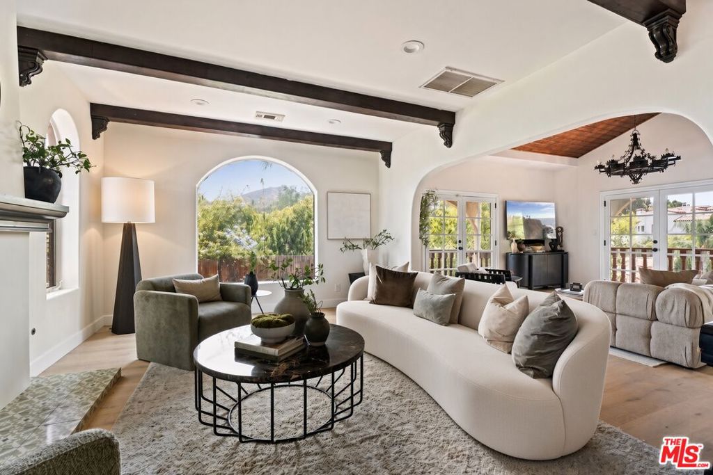 3249 Bennett Drive — Spanish