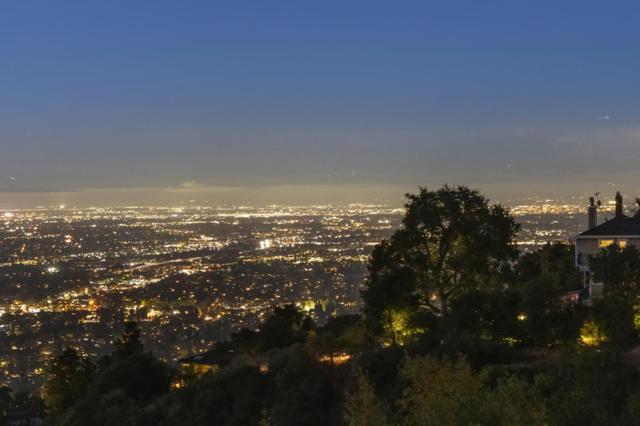 16383 Aztec Ridge Drive, Los Gatos CA: https://media.crmls.org/mediaz/acb75753-78d6-4515-9a70-84a80cc05c5b.jpg