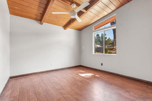 8968 Rocket Ridge Rd, Lakeside CA: https://media.crmls.org/mediaz/acb75c36-3eee-4191-9283-df81e85fb7b1.jpg