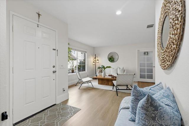 1528 Hendrix Pl, Chula Vista CA: https://media.crmls.org/mediaz/acb85ae7-8ab4-46c3-901b-2994a3f4a9a7.jpg