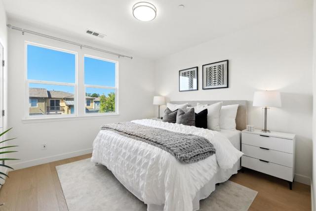 930 Highland Terrace, Sunnyvale CA: https://media.crmls.org/mediaz/acb876e8-f9db-44e0-bf23-b5bda992f54c.jpg