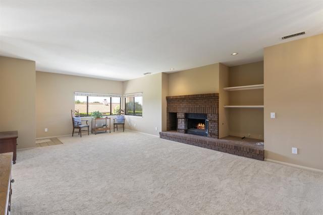 Detail Gallery Image 5 of 33 For 1114 N Crescent Ridge, Fallbrook,  CA 92028 - 2 Beds | 2 Baths