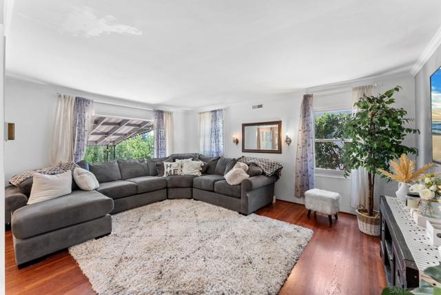 4417 Braeburn Road, San Diego CA: https://media.crmls.org/mediaz/acb8f166-21bd-454b-9e73-43f83ede05e3.jpg