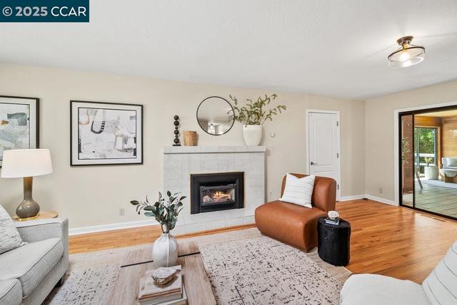 53 Brookside Rd., Orinda CA: https://media.crmls.org/mediaz/acba3802-8277-4896-bb6b-73aca3025008.jpg